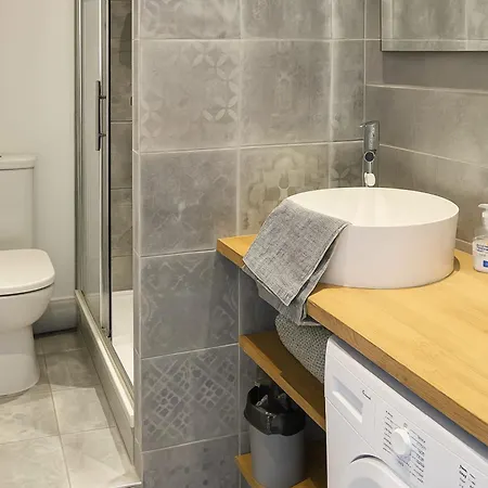 Authentic Charm Quartier Burdeau 1st Апартаменты *